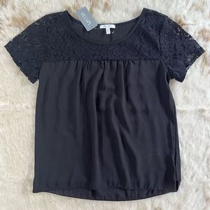 Delia’s Lace Accent Short Sleeve Blouse
